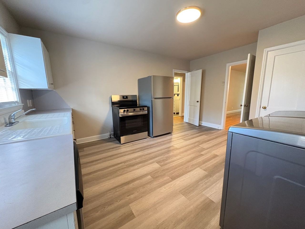 1915 Walker Ave #B - Photo 6 of 12