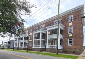 featured image of 307 Bank St #C