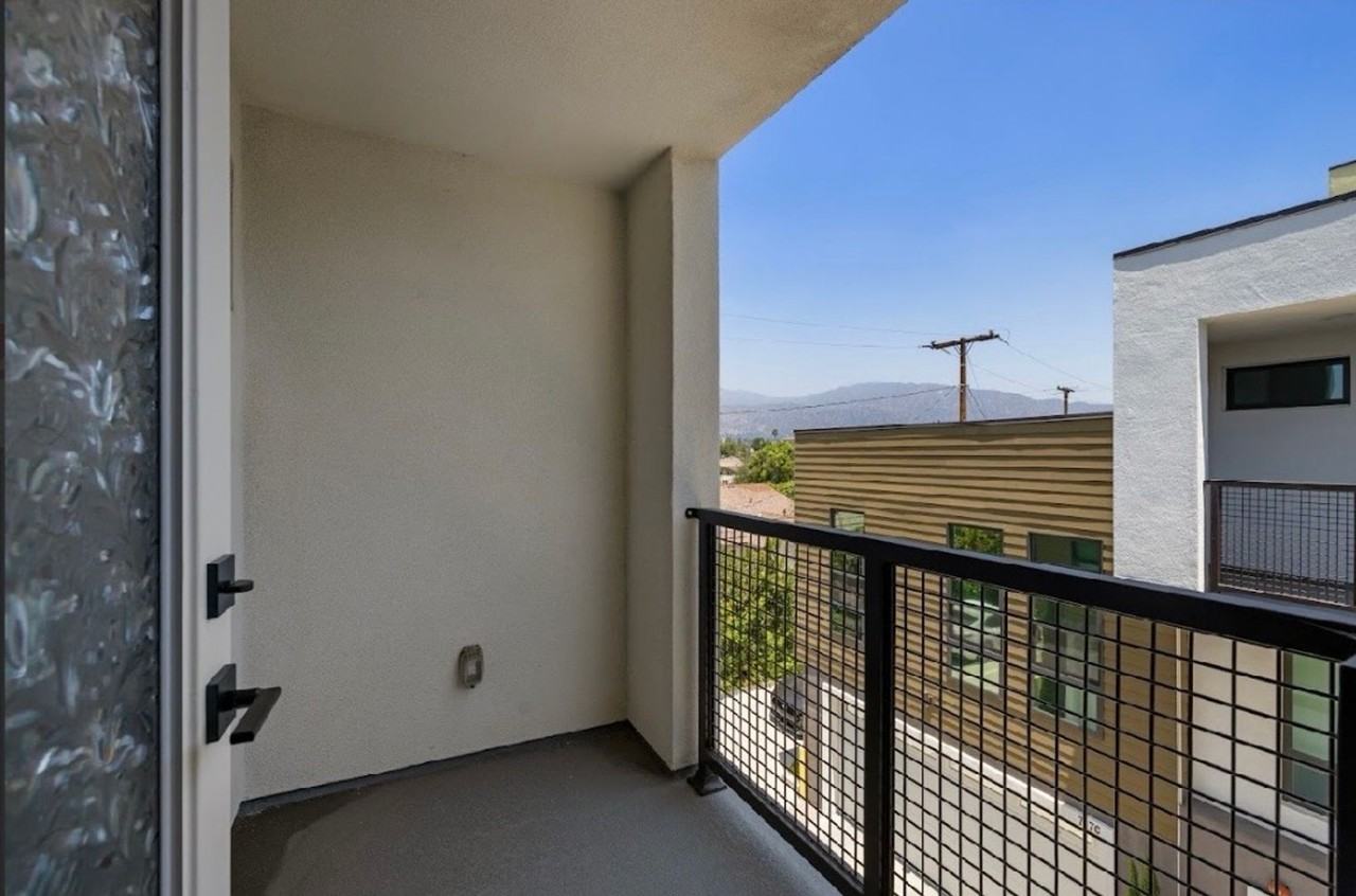 721 W Duarte Rd #B - Photo 5 of 8