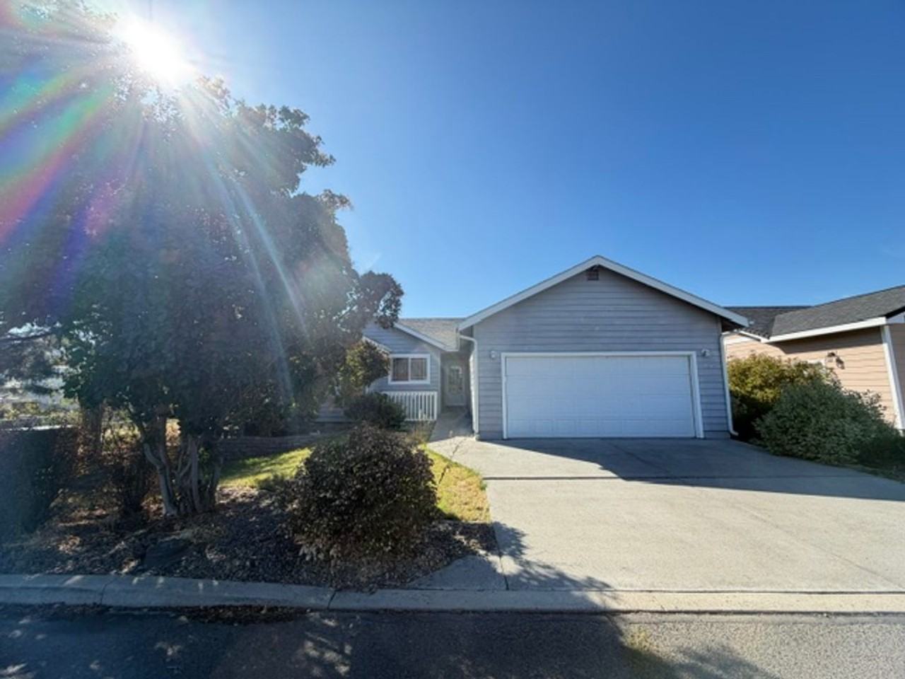 1006 Frontier Ct - Photo 3 of 24