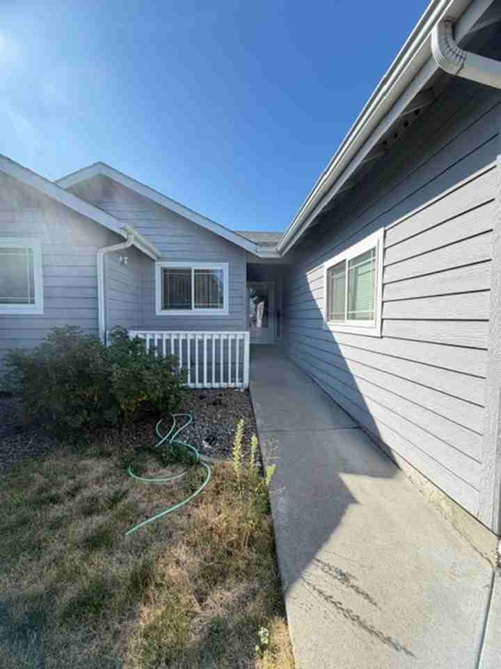 1006 Frontier Ct - Photo 4 of 24