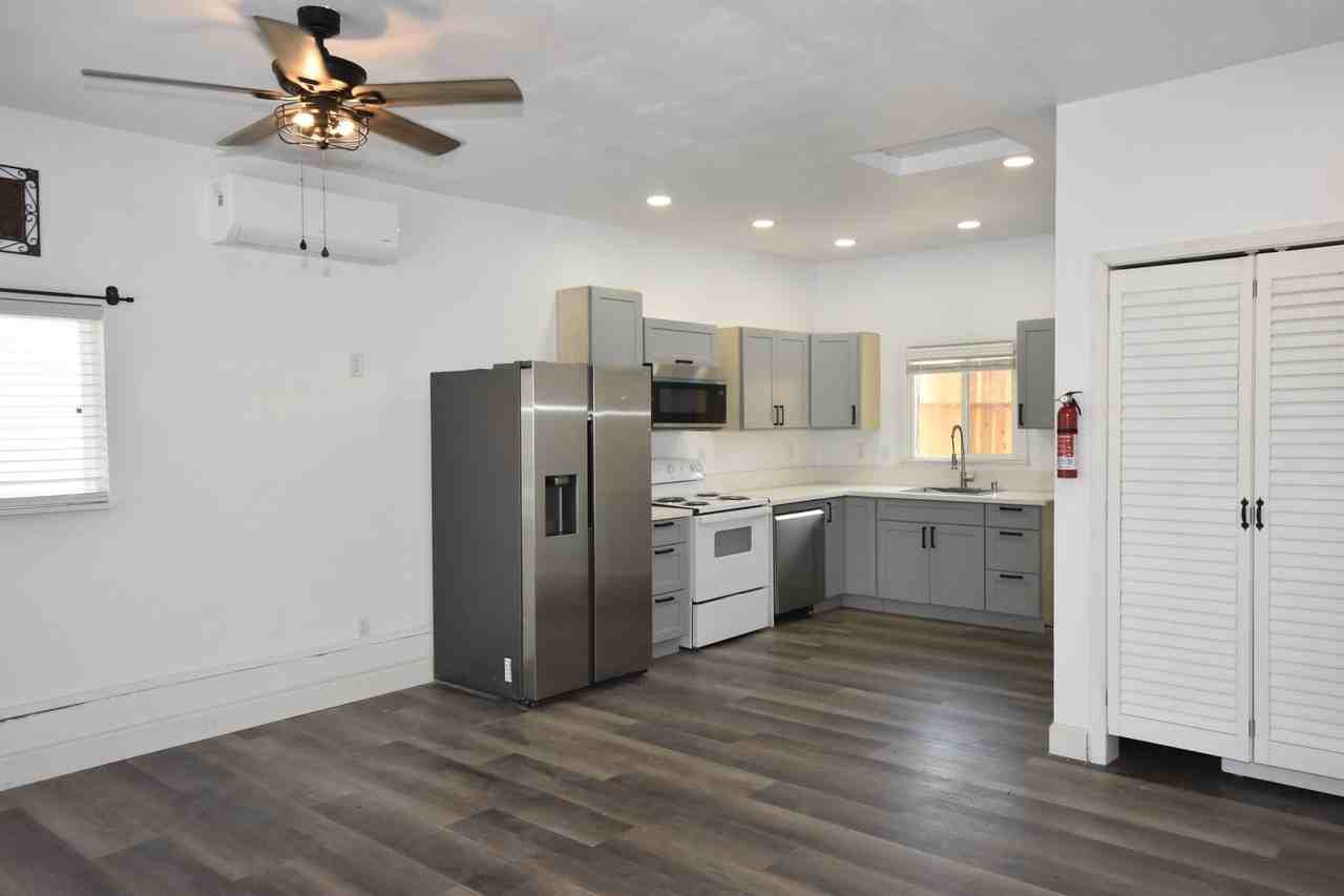 1544 Maryland Ave #A - Photo 4 of 11