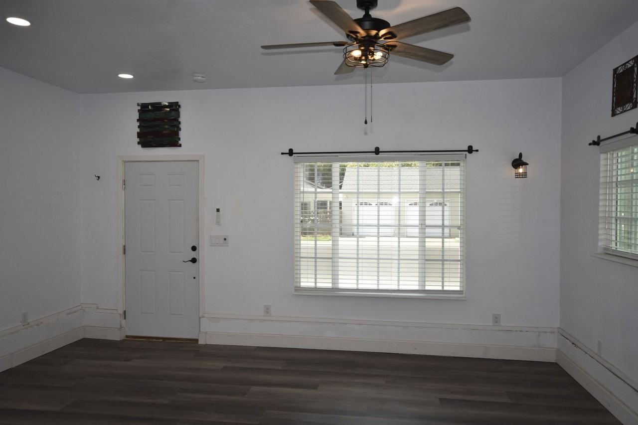 1544 Maryland Ave #A - Photo 6 of 11