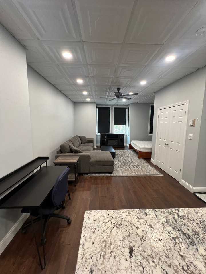 4 S William St - Photo 5 of 11