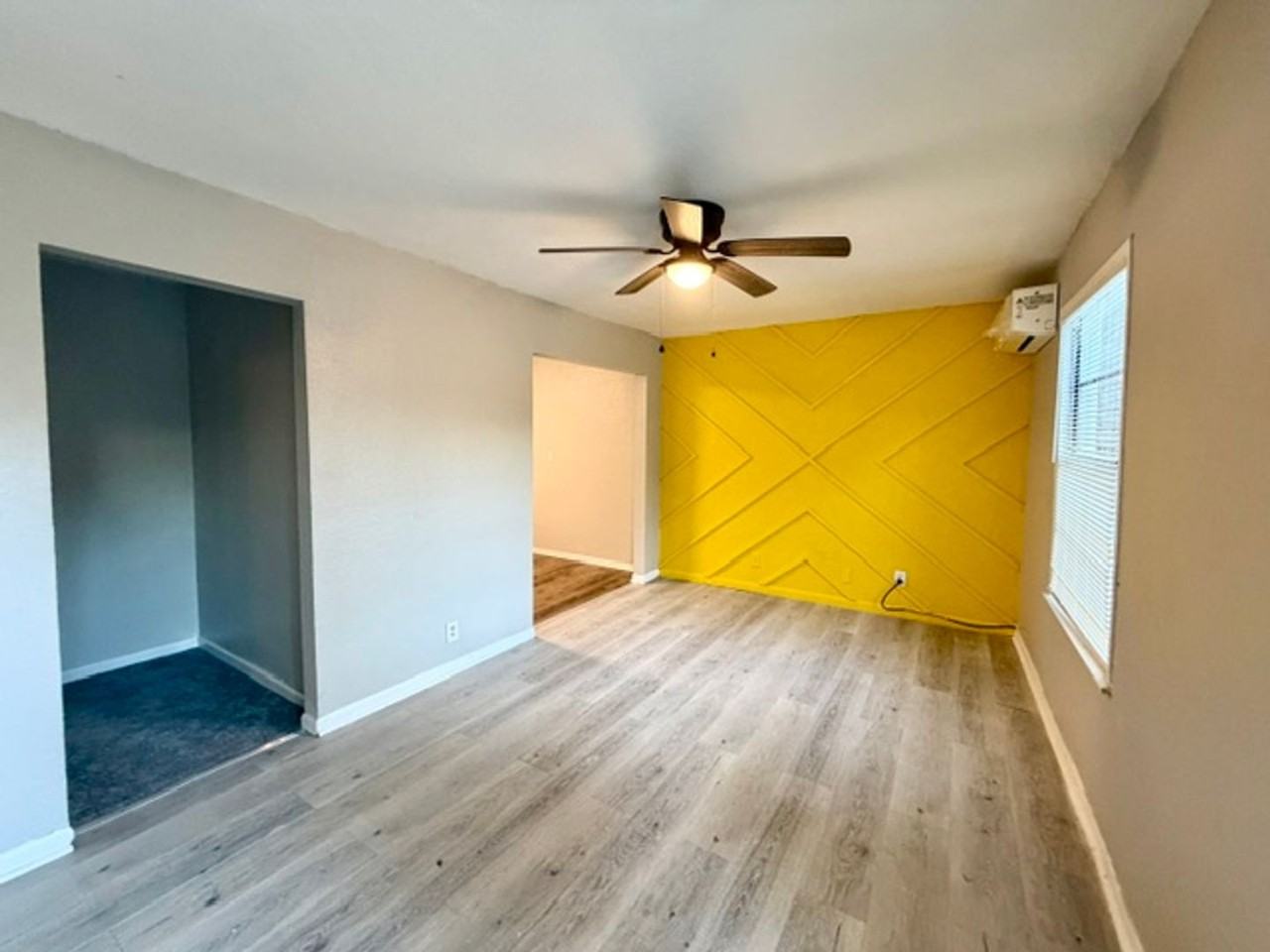 2613 Baylor Ave - Photo 2 of 7