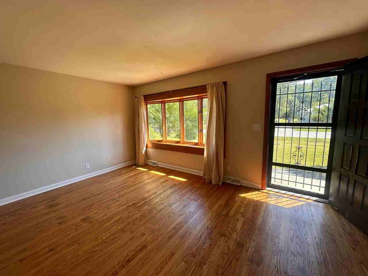 4806 Imperial Ter - Photo 2 of 28