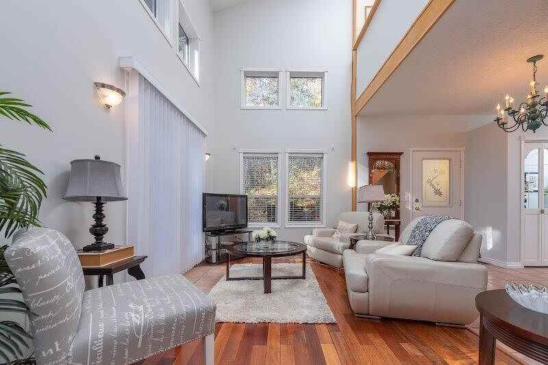 39 Yoho Tinda Rd - Photo 3 of 31