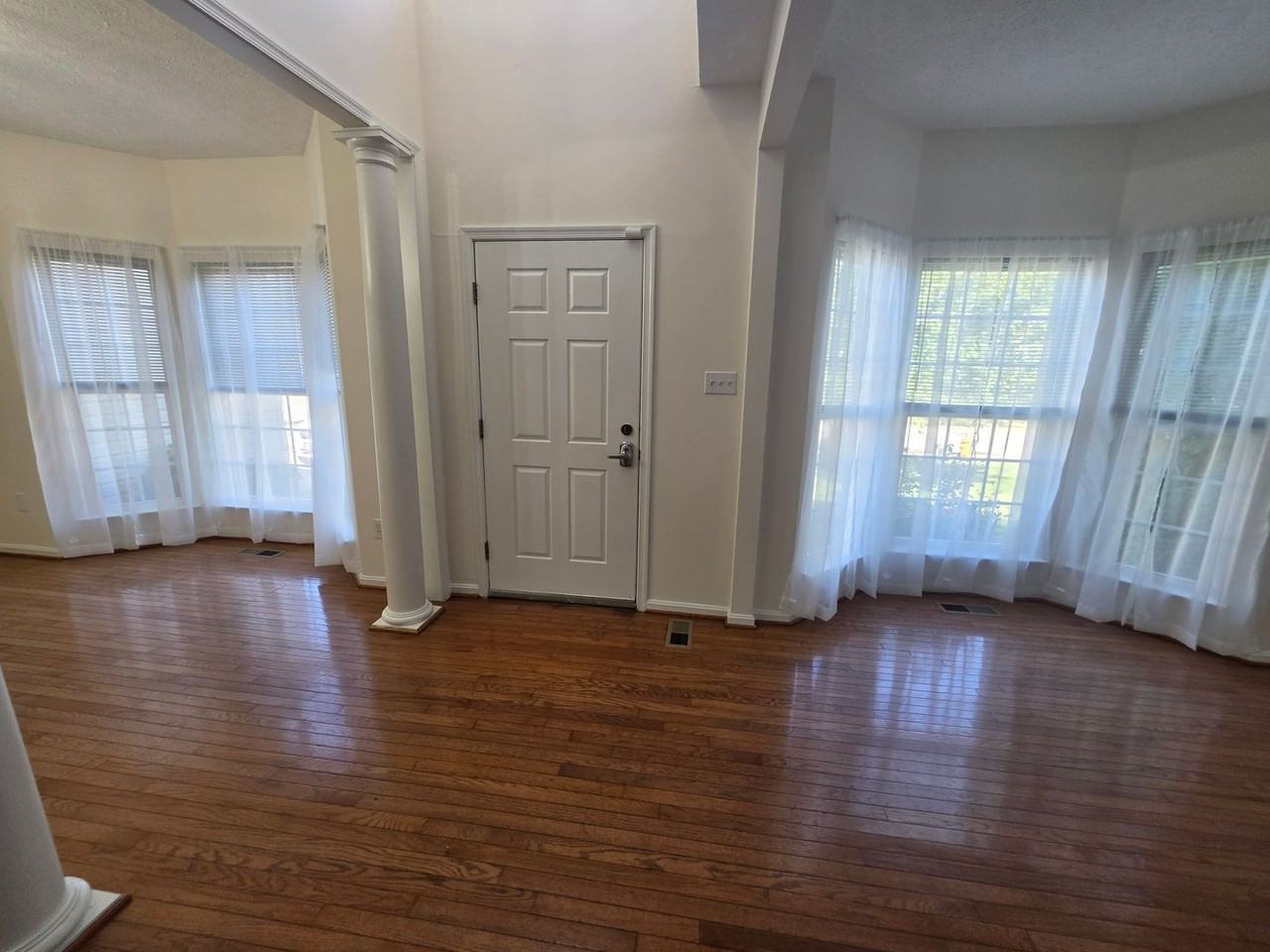 558 Windsong Dr - Photo 5 of 28