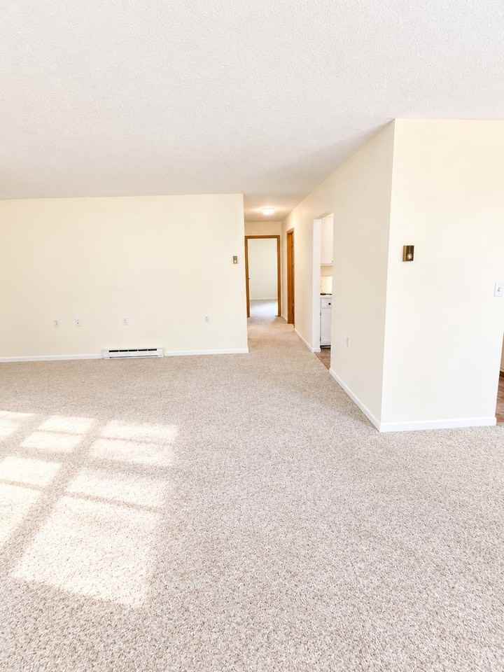 50 Hawthorne Cir - Photo 7 of 12