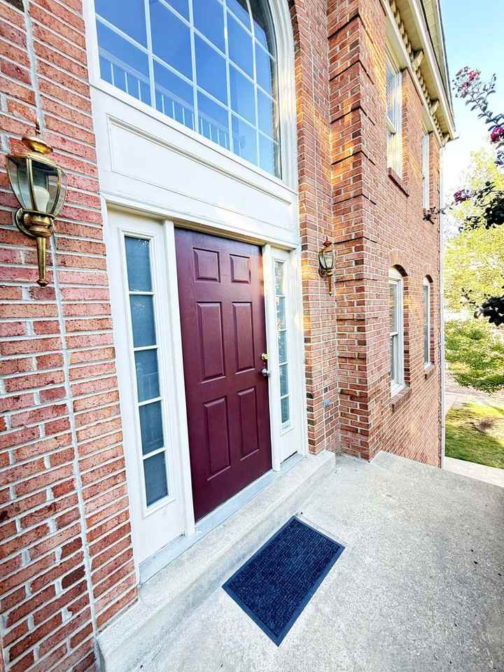 10130 Treble Ct - Photo 4 of 40