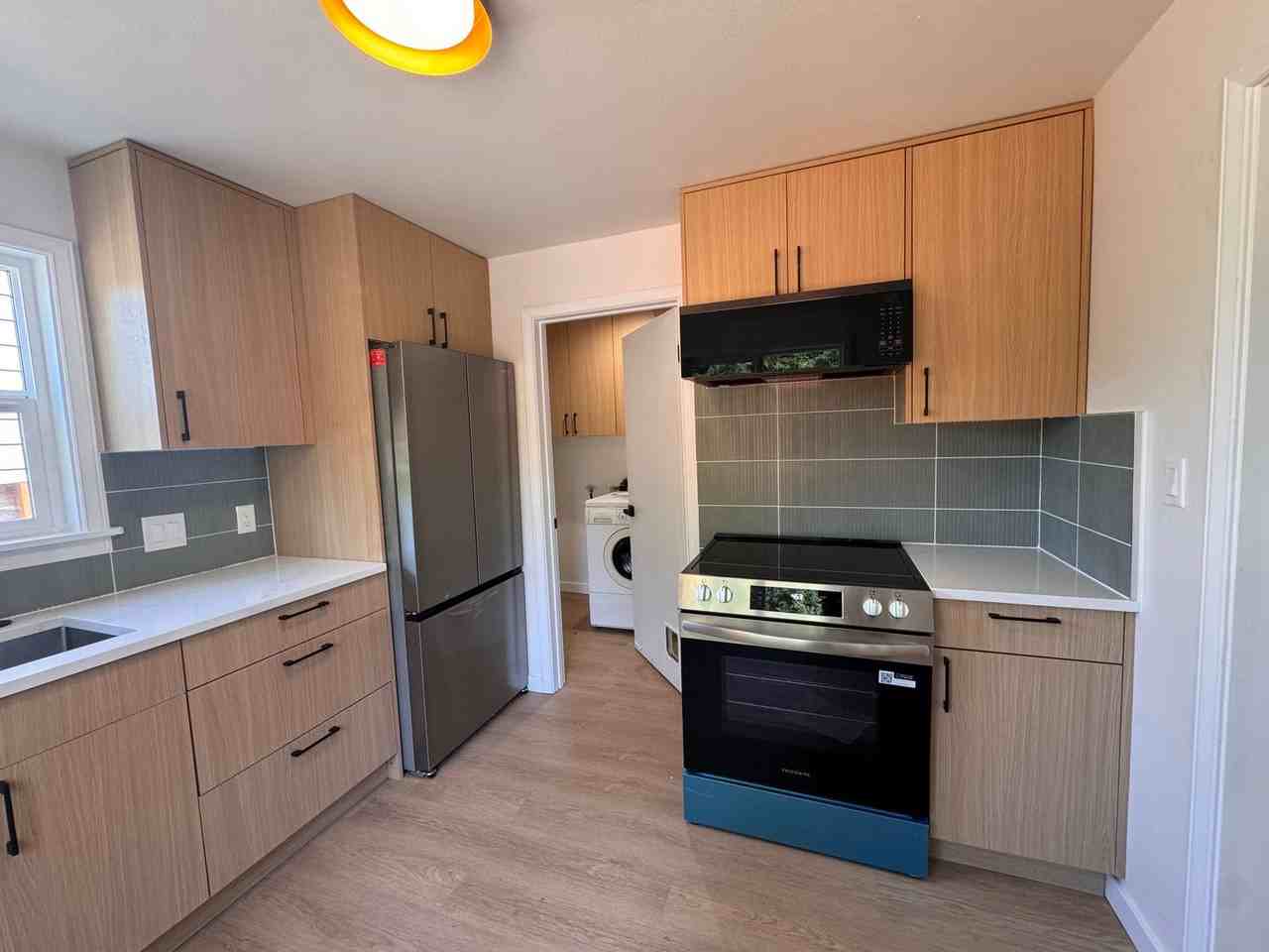 9230 21st Ave Sw - Photo 5 of 11