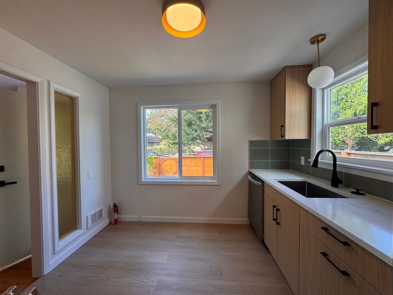 9230 21st Ave Sw - Photo 7 of 11