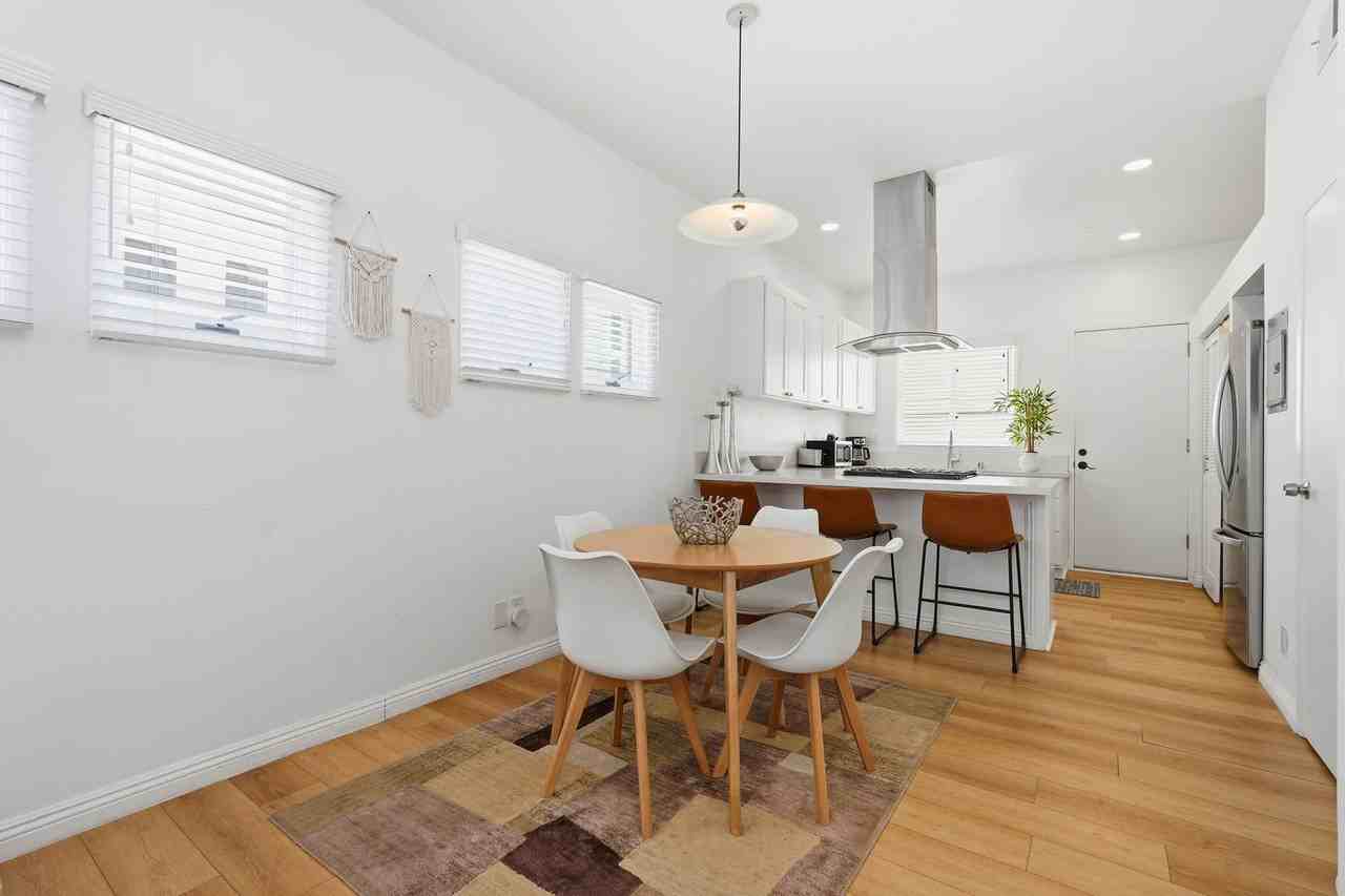 525 Venice Way - Photo 6 of 39