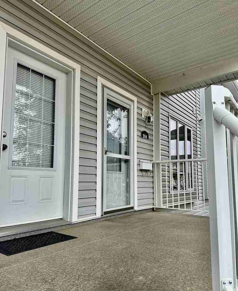 284 Northlands Pt Ne - Photo 2 of 11