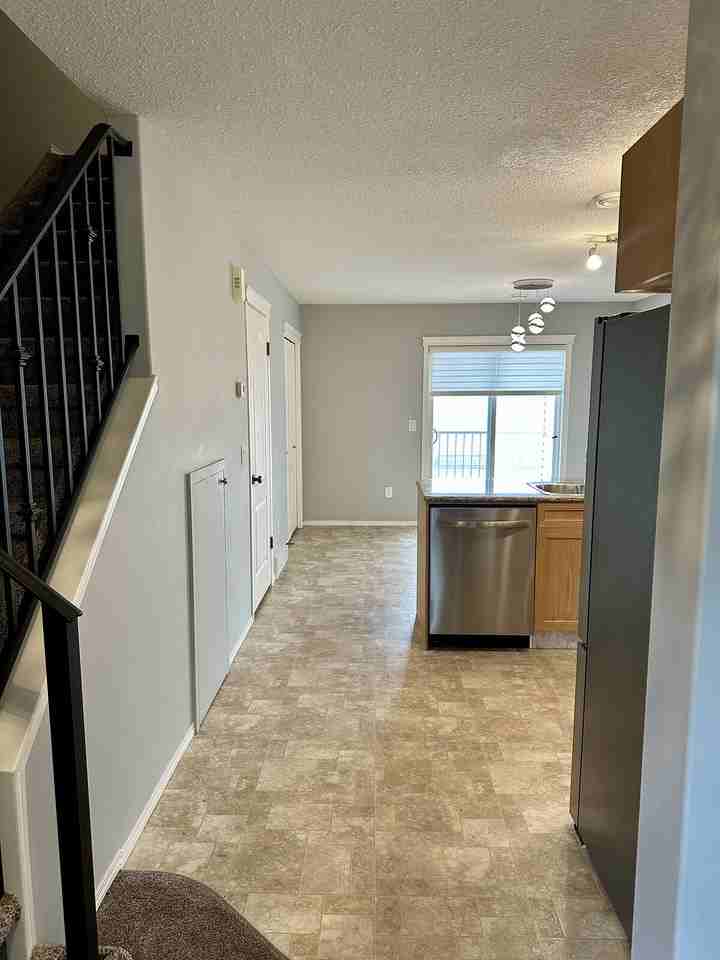 284 Northlands Pt Ne - Photo 4 of 11