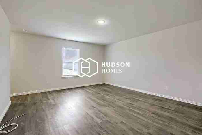 2721 William St - Photo 3 of 14