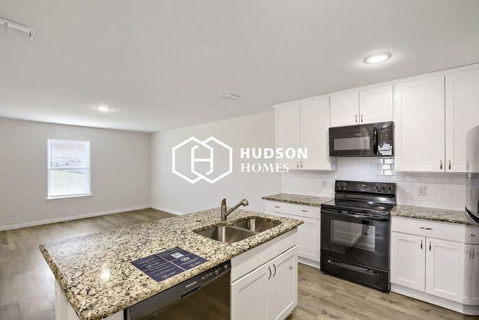 2721 William St - Photo 6 of 14
