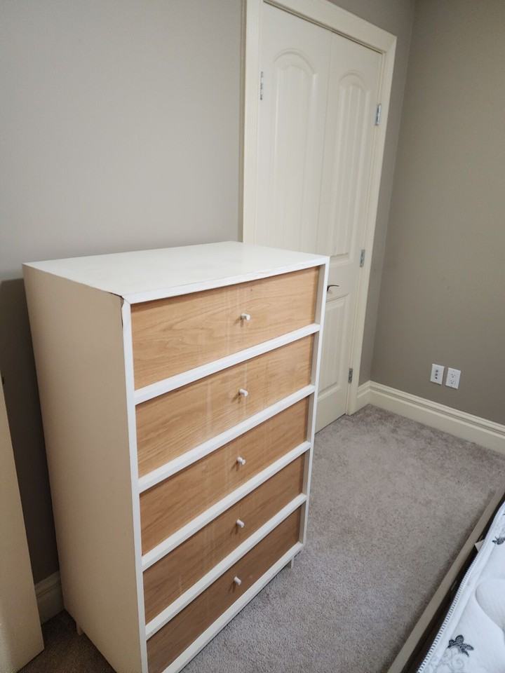 461 19 Ave Nw - Photo 3 of 5