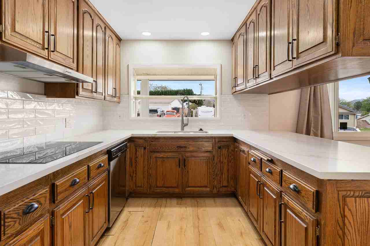 3569 Austin Ave - Photo 7 of 33