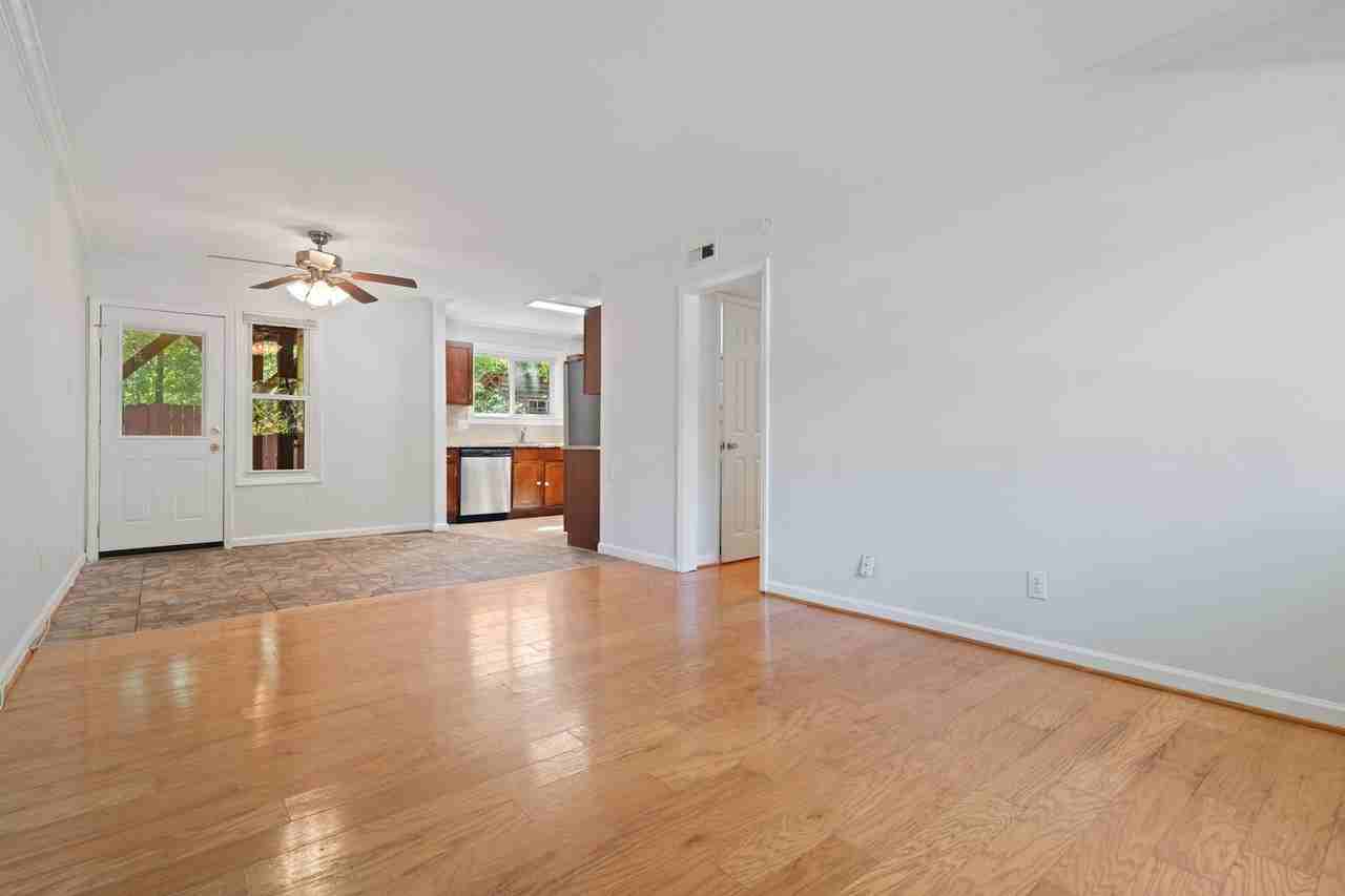 103 Sue Ann Ct - Photo 3 of 16