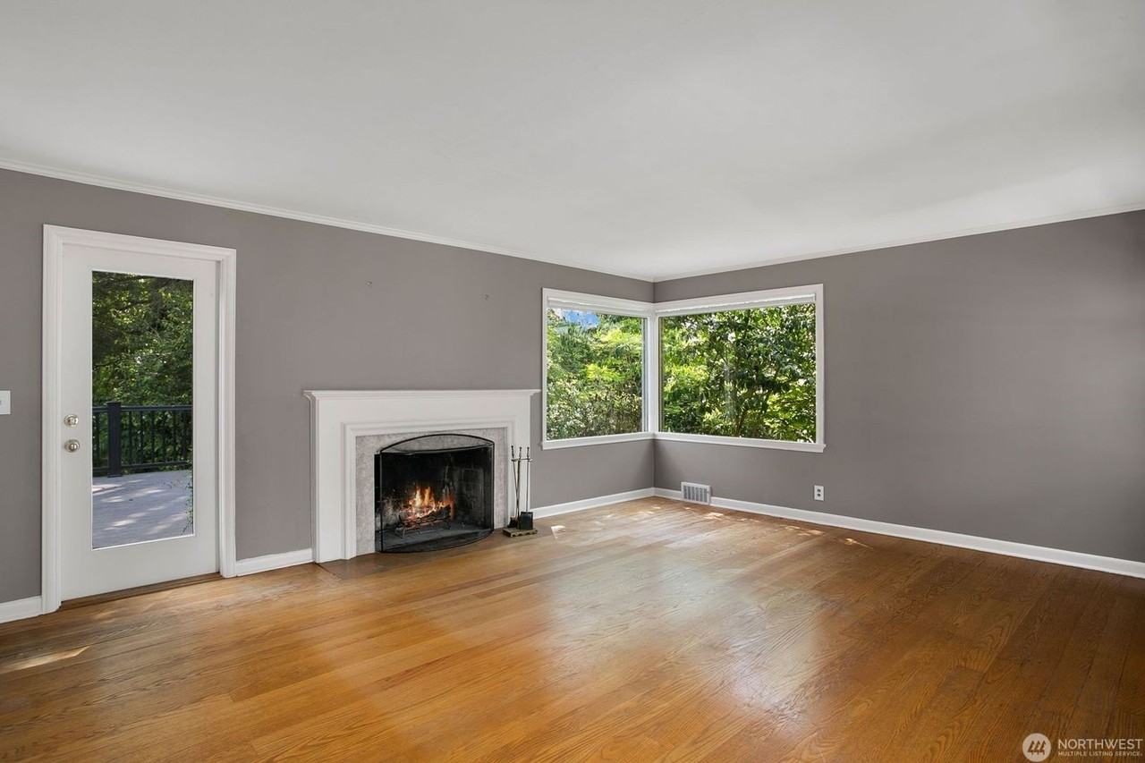 4021 Ne 60th St - Photo 3 of 28