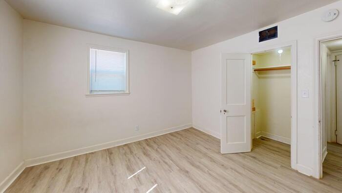 514 E Avenue E #2 - Photo 3 of 9
