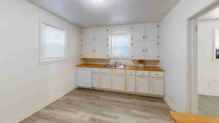 514 E Avenue E #2 - Photo 6 of 9
