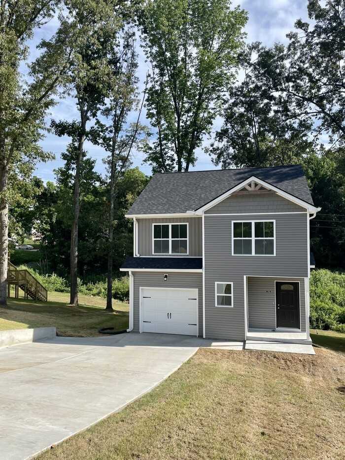 2013 Rosemary Dr - Photo 2 of 24