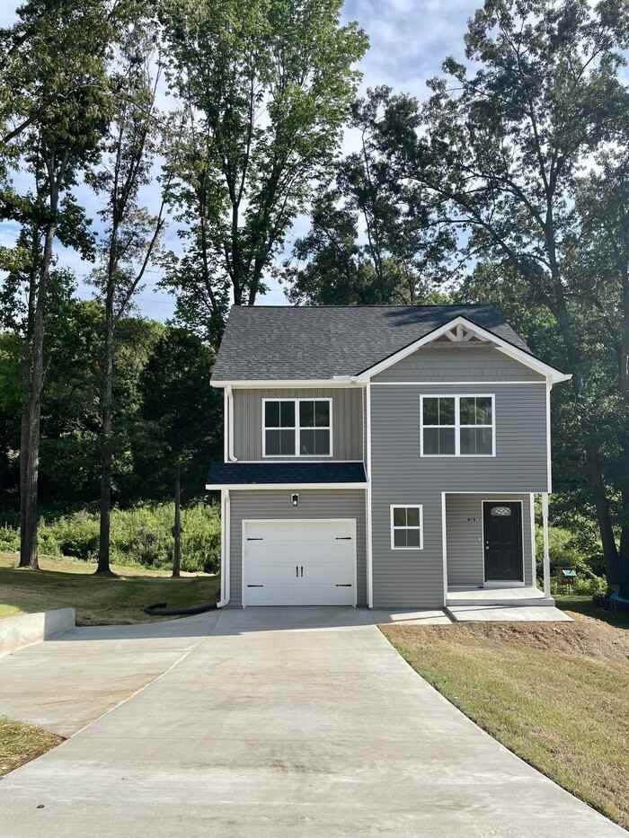 2013 Rosemary Dr - Photo 3 of 24