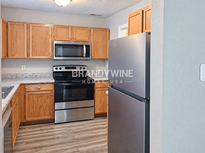 4485 Redcliff North Ln - Photo 7 of 28