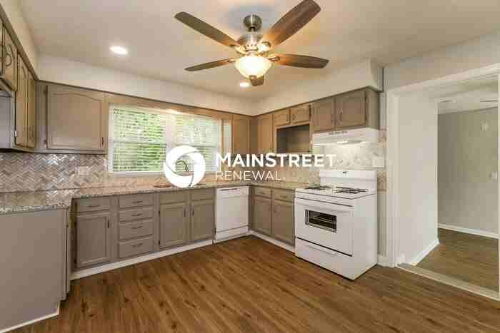 5505 W Pages Ln - Photo 6 of 15