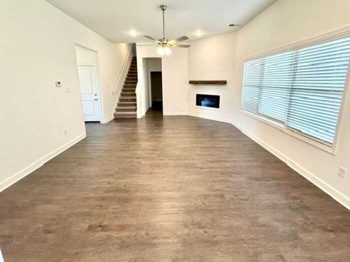 10  Hughetta Street South - Photo 2 of 12