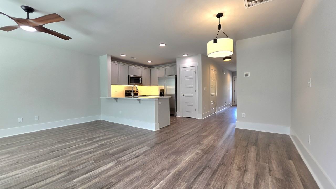 104 Cashmere Ct - Photo 4 of 48