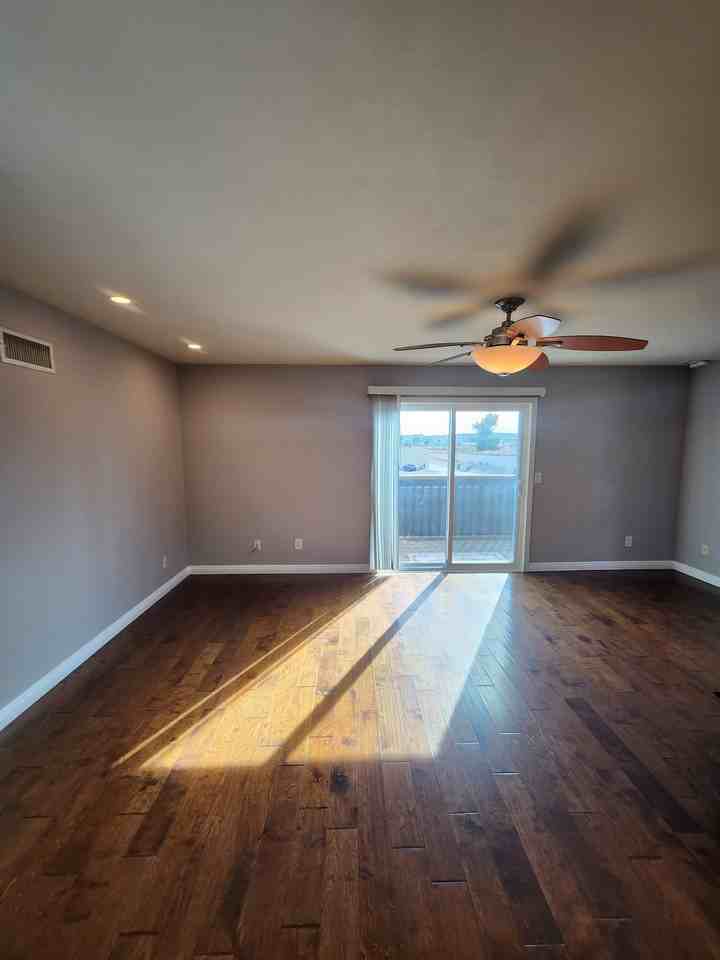 10309 Carefree Dr - Photo 4 of 22