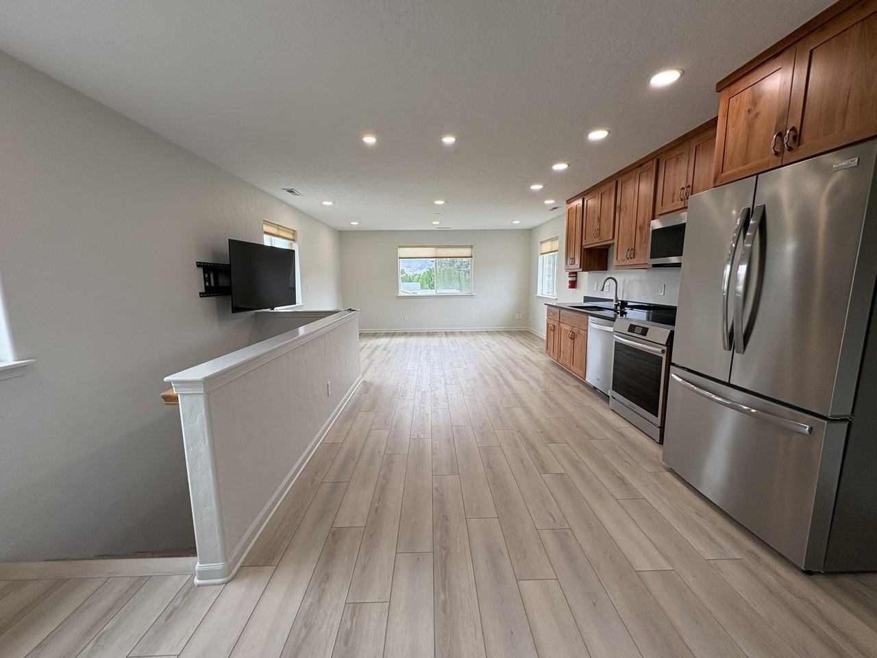 2557 Cordell St #1 - Photo 2 of 38