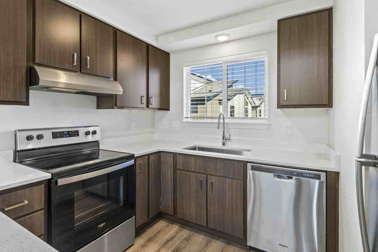 304 E Rr Ave #C302 - Photo 2 of 9