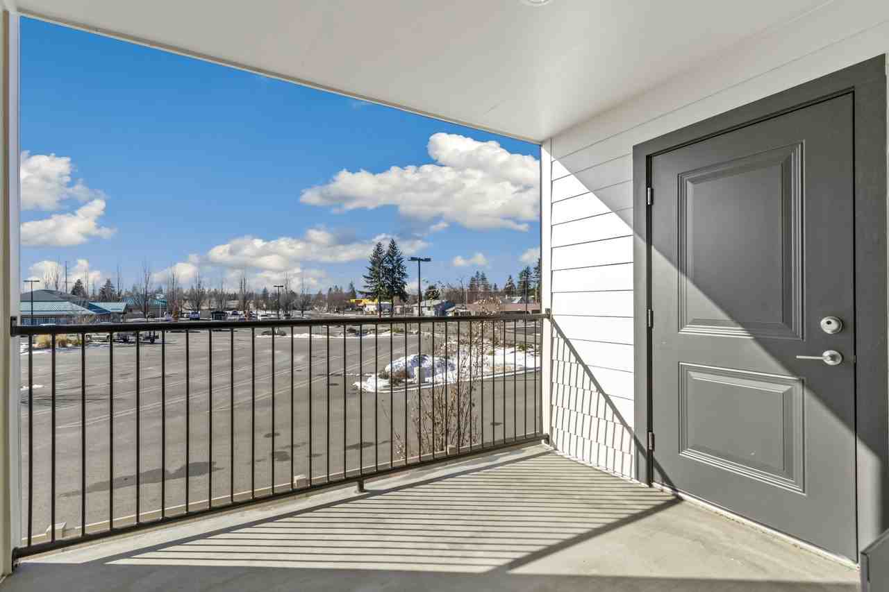 304 E Rr Ave #C302 - Photo 3 of 9