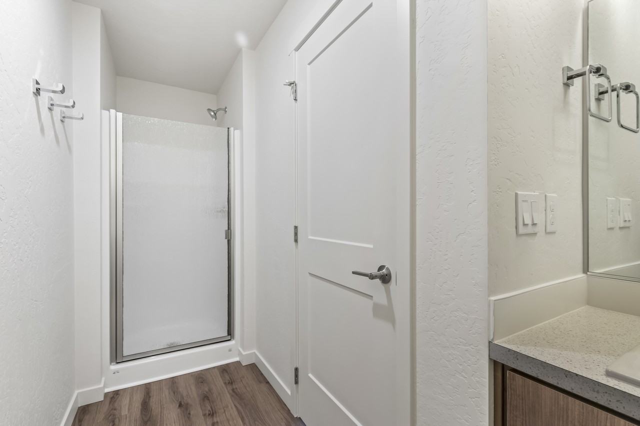 304 E Rr Ave #C302 - Photo 6 of 9