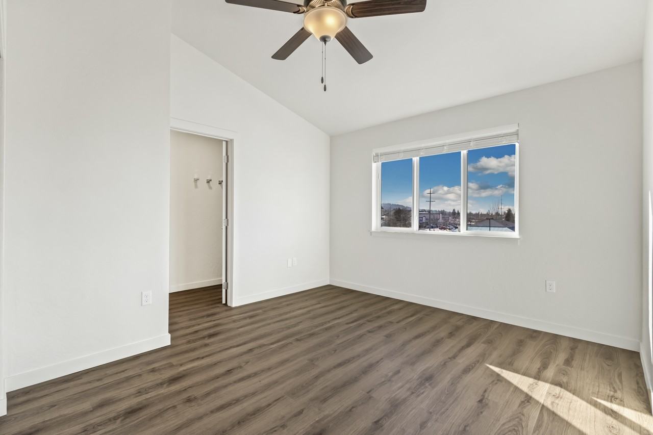 304 E Rr Ave #C302 - Photo 7 of 9