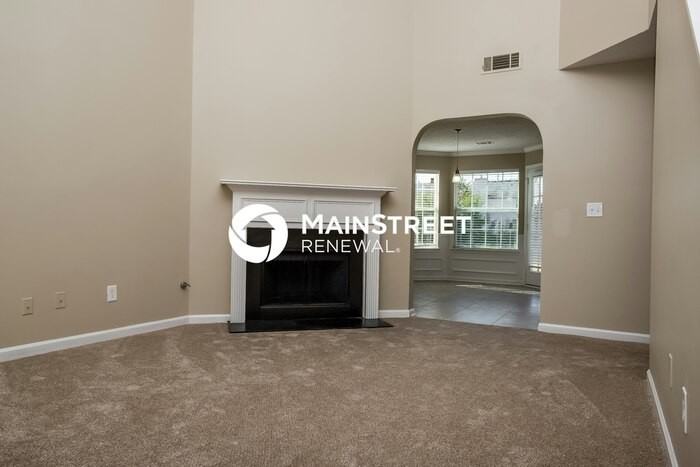 4257 Holliday Rd - Photo 2 of 15
