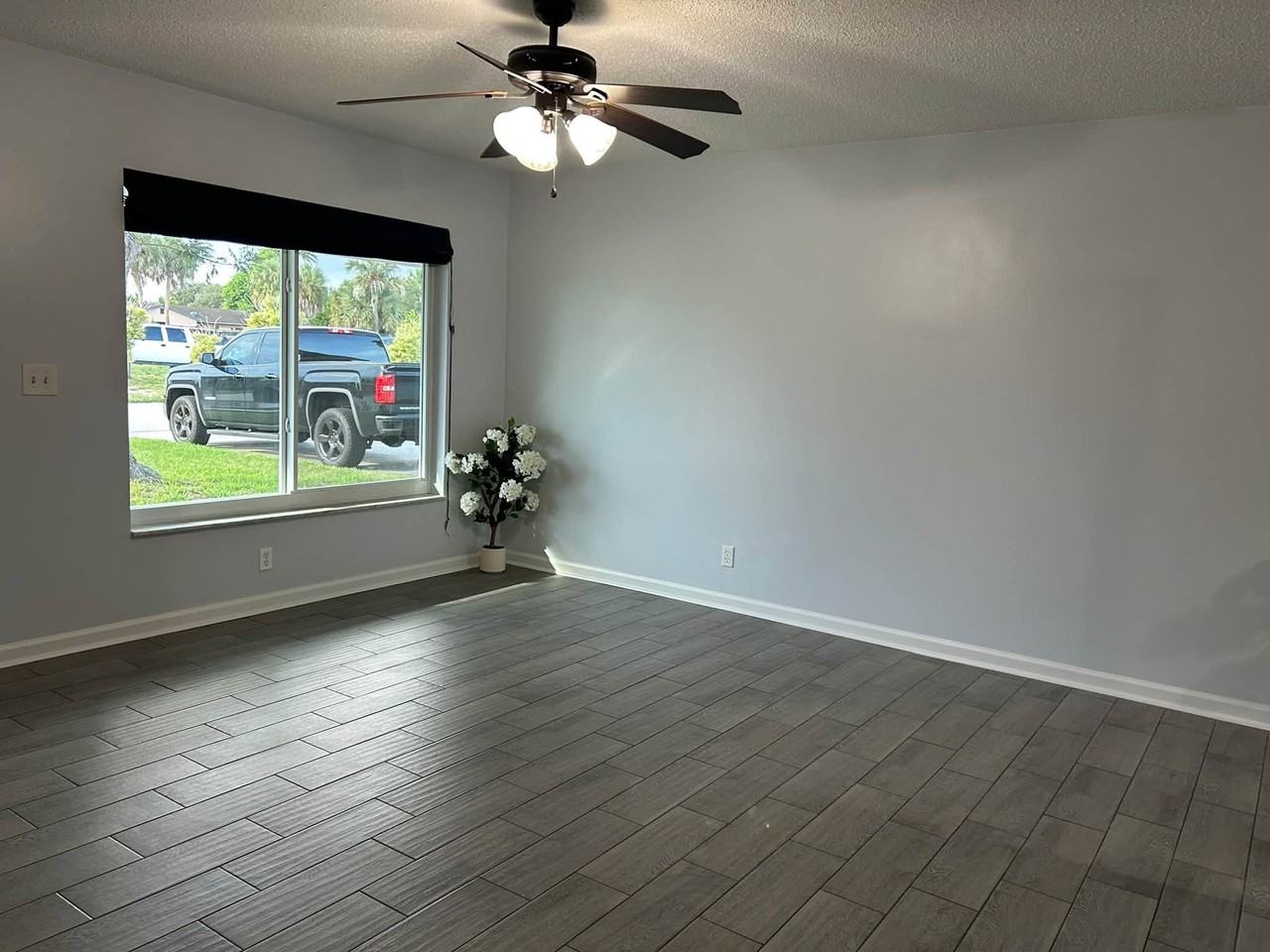 7669 Se James St #3-2 - Photo 4 of 24