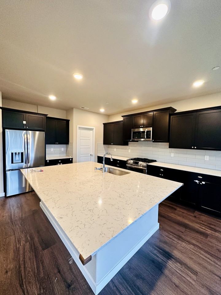 8023 35th St Ne #NA - Photo 7 of 30