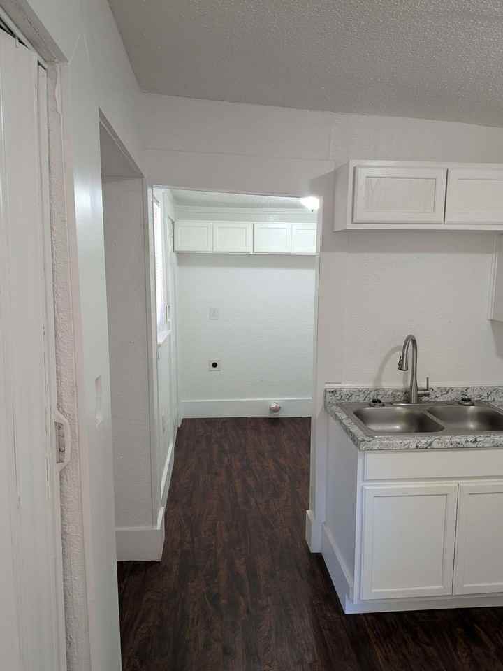 3603 Schuster Dr #NA - Photo 3 of 18