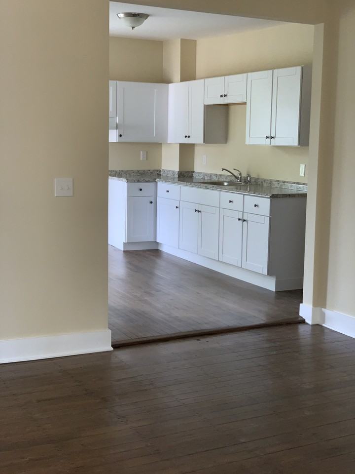 88 Ward St #LEFT - Photo 2 of 8