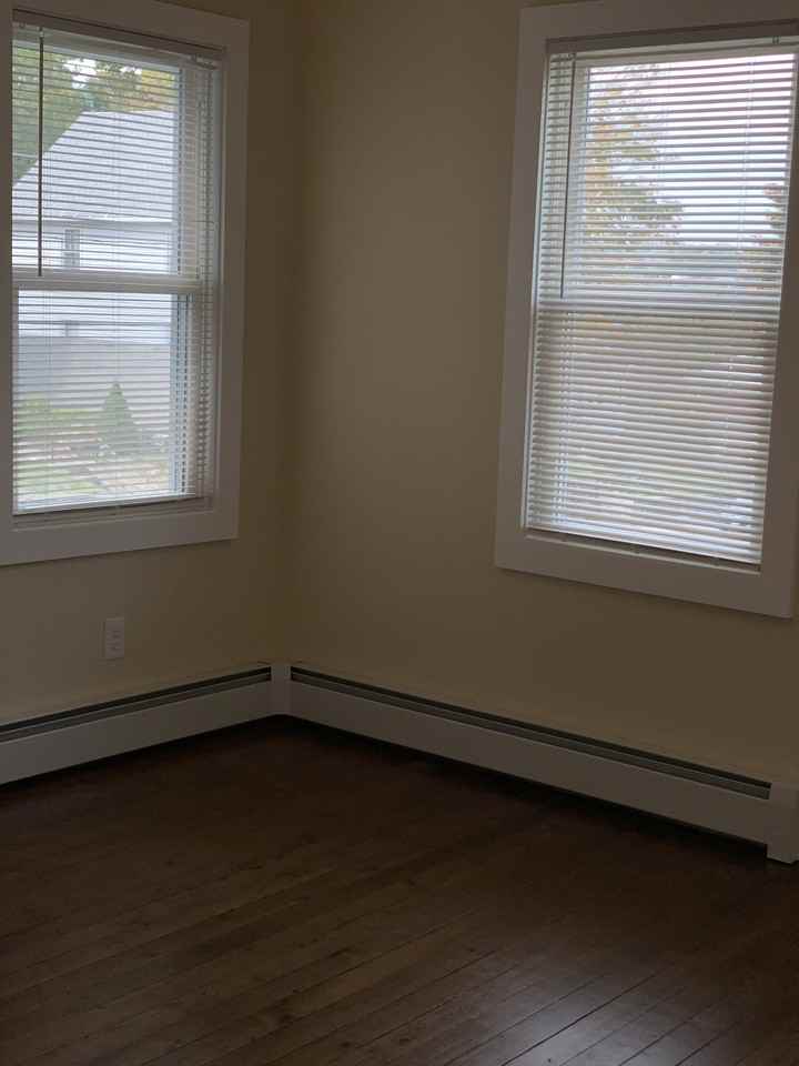 88 Ward St #LEFT - Photo 7 of 8