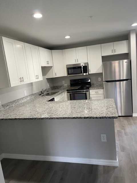 1925 Avenue O Sw #207 - Photo 2 of 10