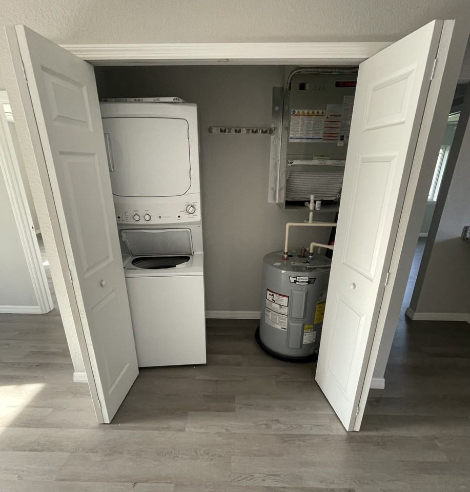 1925 Avenue O Sw #207 - Photo 5 of 10