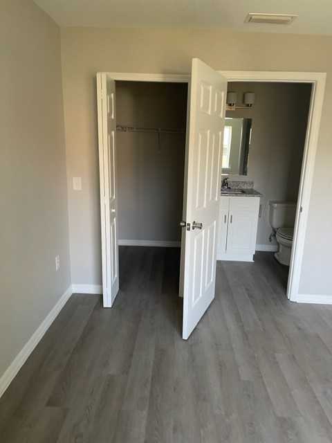 1925 Avenue O Sw #207 - Photo 7 of 10