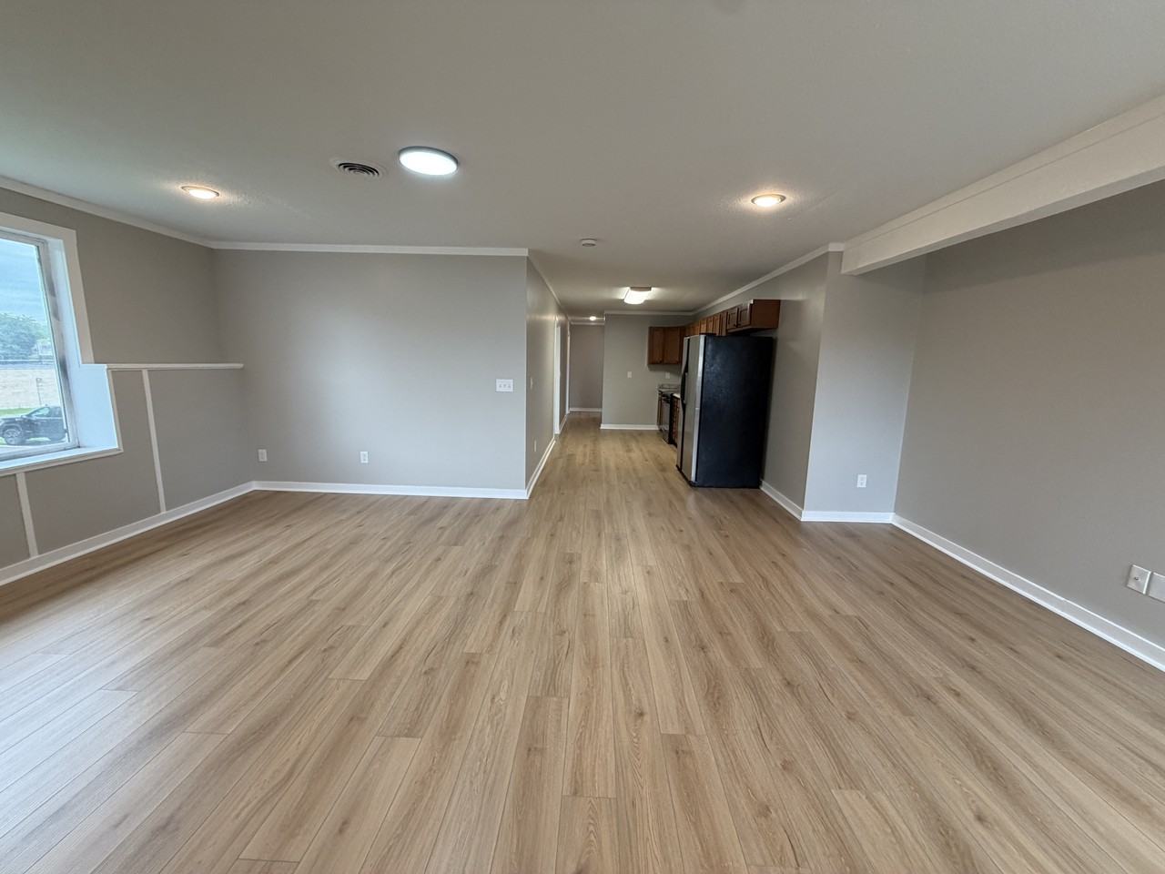8048 Miller Rd #6 - Photo 5 of 19