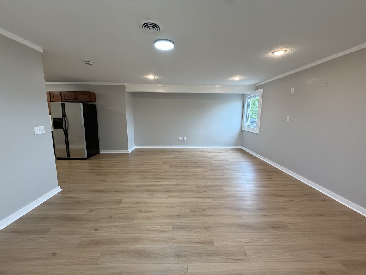 8048 Miller Rd #6 - Photo 7 of 19